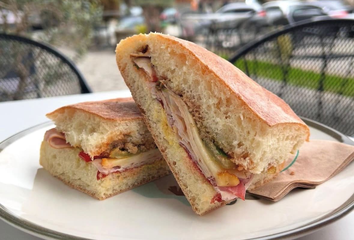 B Deli & Cafe