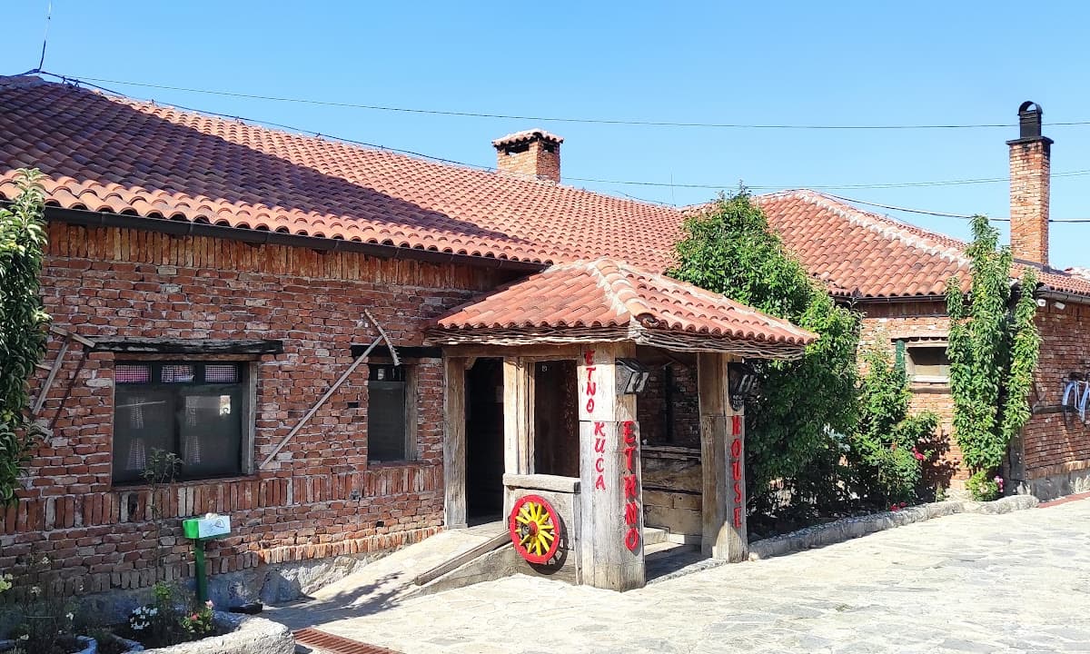 Etno House