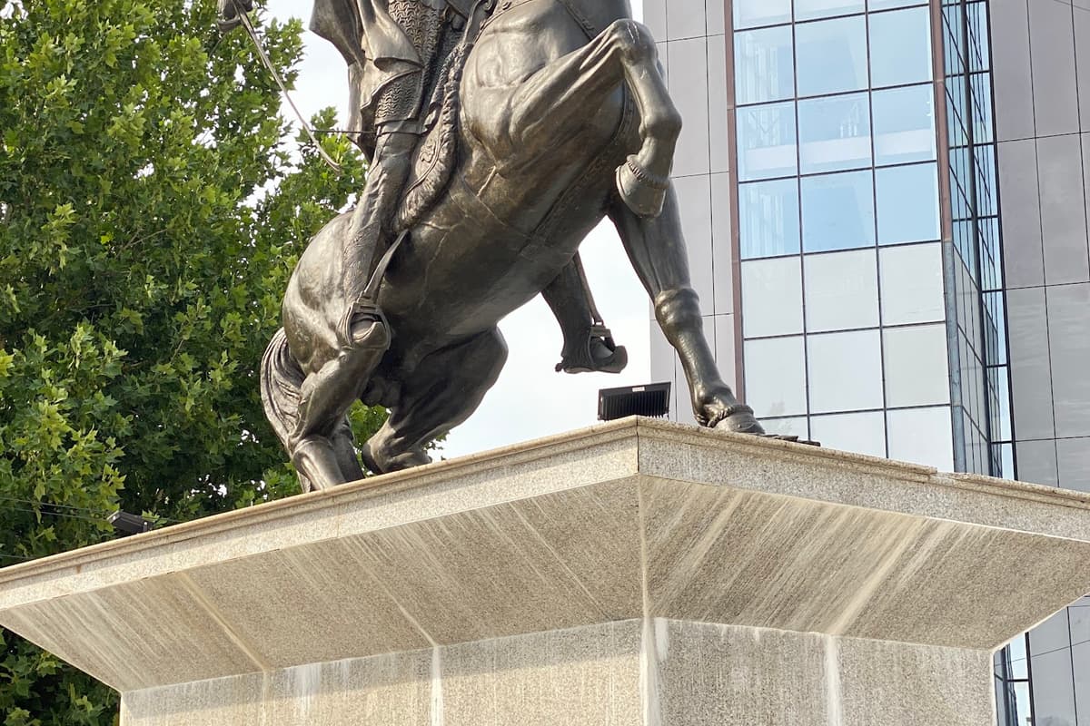 Skanderbeg Statue