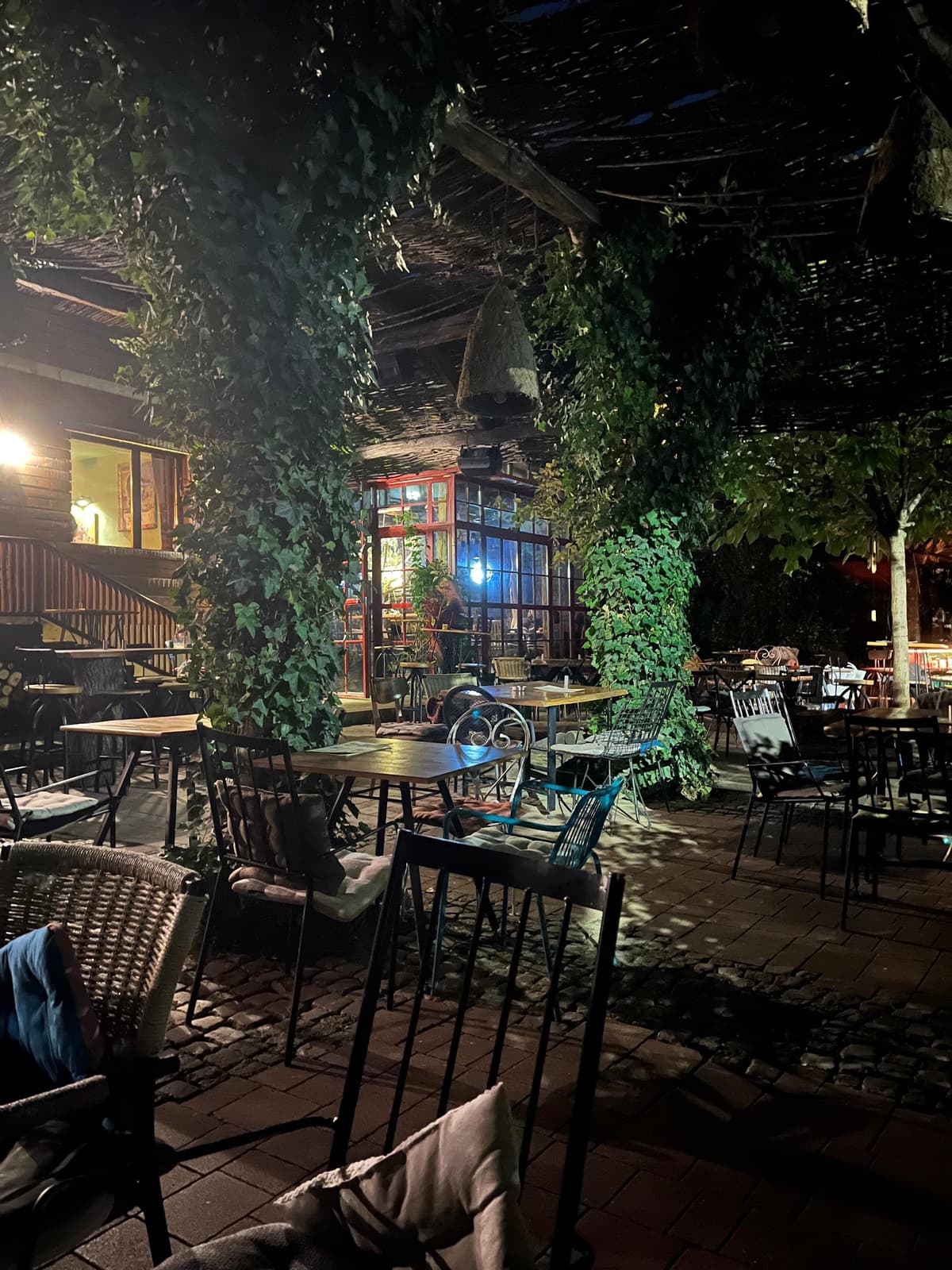 Taverna Menata